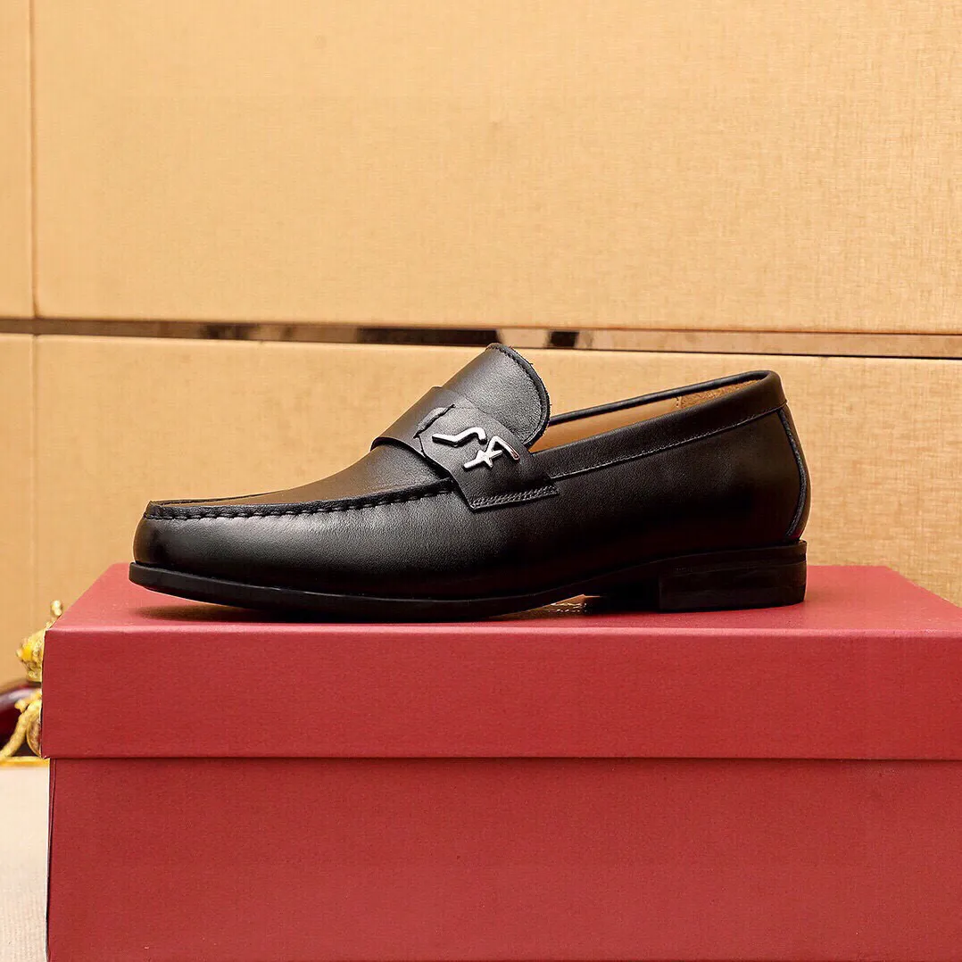 Men's shoes 💰480 💐 Product trademark: Ferragamo "Ferragamo" casual leather shoes Regular size: 38-44 (45🉑️customized) Product materials: Selected imported first-layer calfskin upper + luxury hardware buckle, imported water-dyed cow leather lining. Strong three-dimensional visual effect, original outsole color: 4⃣️seed leather materials available